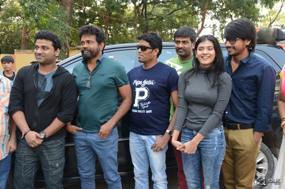 Kumari-21-F-Movie-Success-Celebrations-at-Sudharshan-Theatre